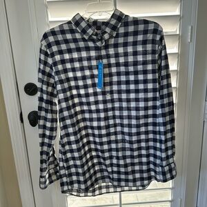 Men’s long sleeve shirt